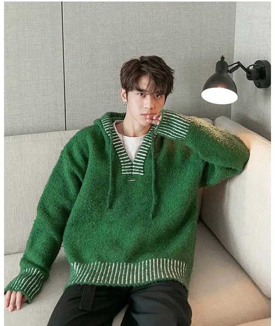 Clothing The Korean Fashion | V-Neck Hooded Sweater