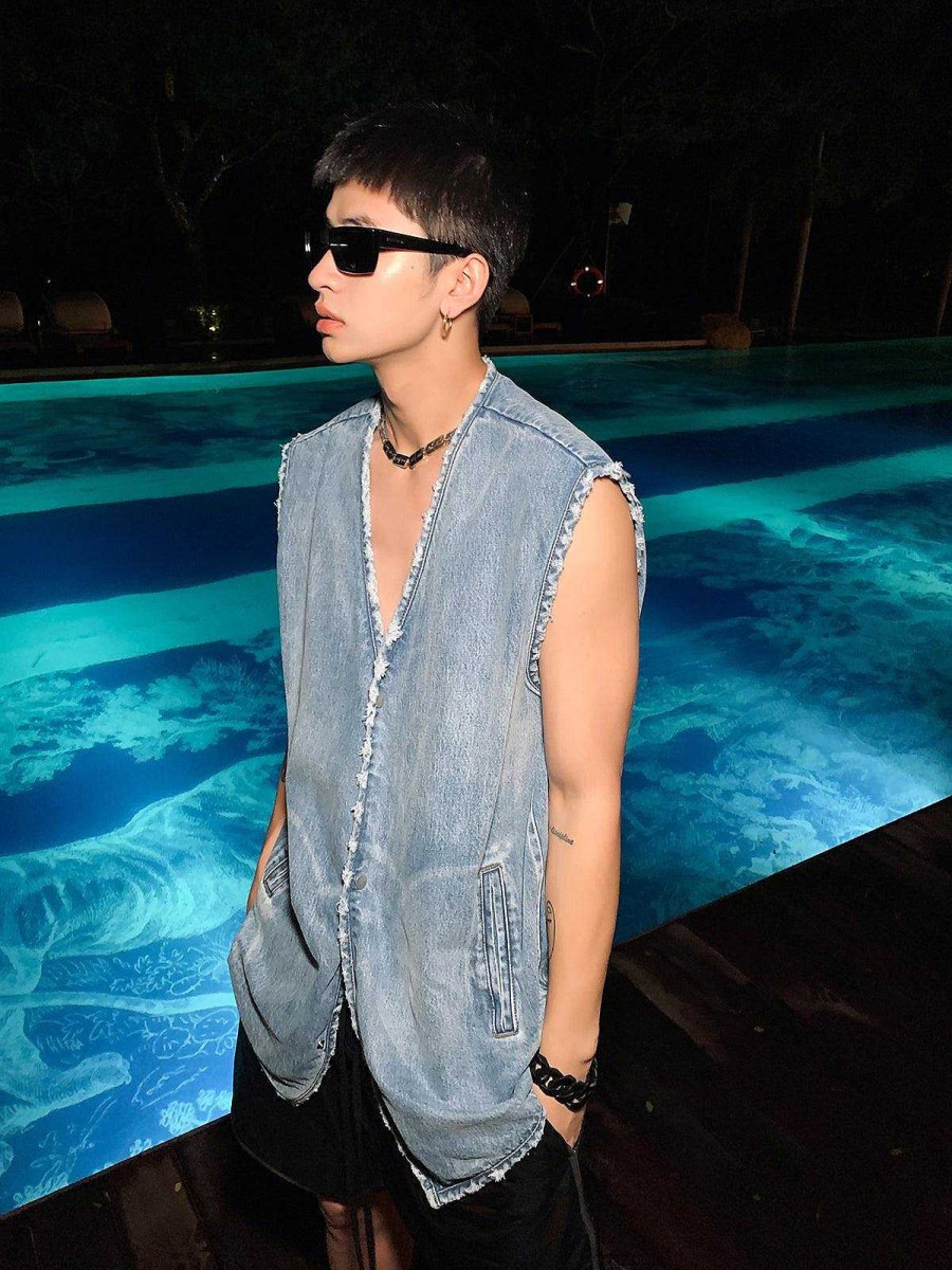 Clothing The Korean Fashion | V-Neck Sleeveless Denim Jacket Blue