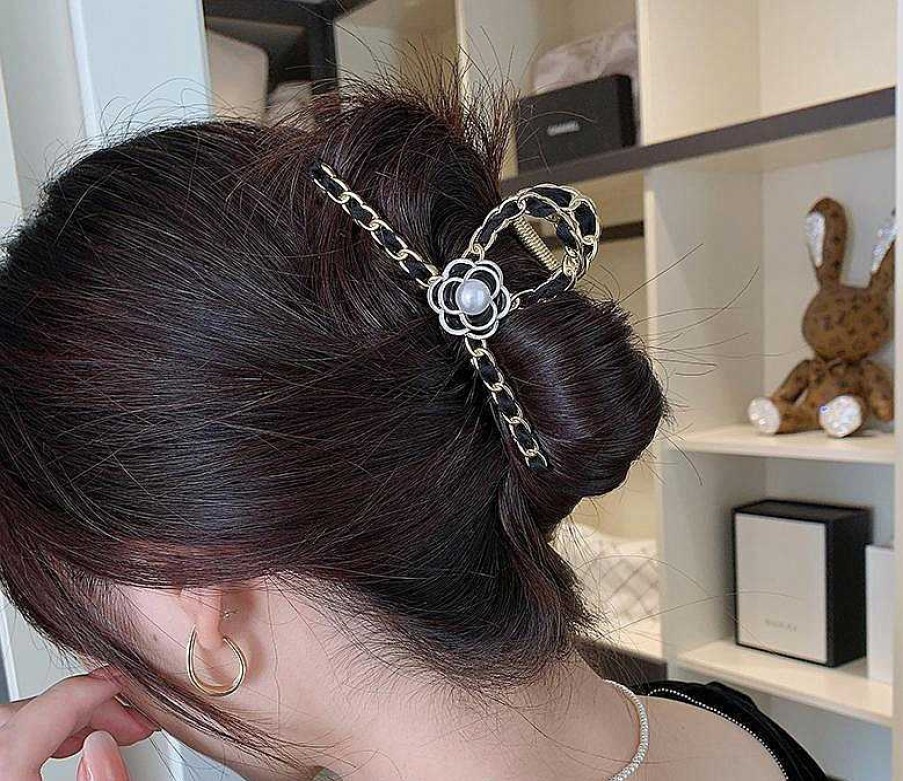 Women The Korean Fashion Hair Accessories | Camellia Hair Claw Clip Black