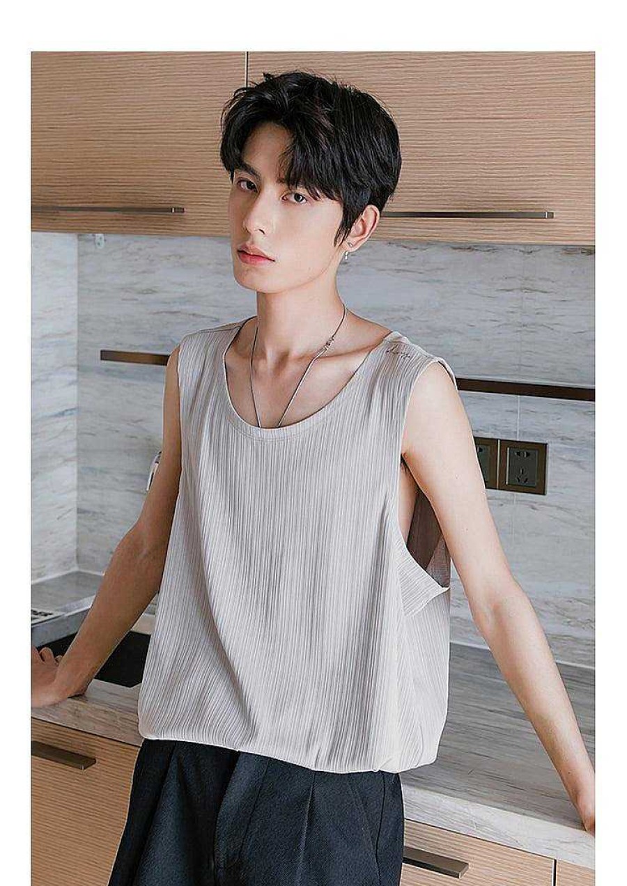 Clothing The Korean Fashion | Basic Pleated Sleeveless Vest