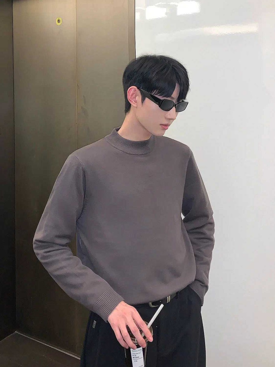 Clothing The Korean Fashion | Regular Fit Solid Color Sweater