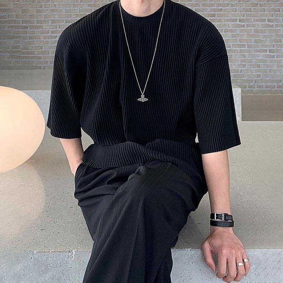 Clothing The Korean Fashion | Pleated Basic T-Shirt Black