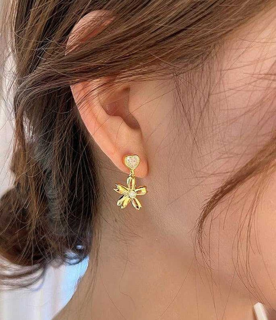 Women The Korean Fashion Earrings | Flower Earrings Gold