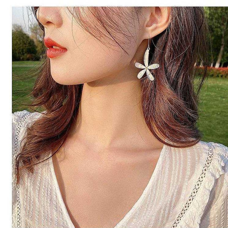 Women The Korean Fashion Earrings | White Flower Earrings White Five-Leaf Flower